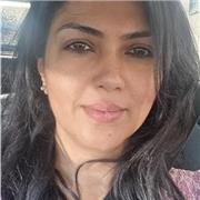Profesor nativa titulada, creativa y apasionada por la enseñanza. Doy clases a niños y adultos en persona o presencial.